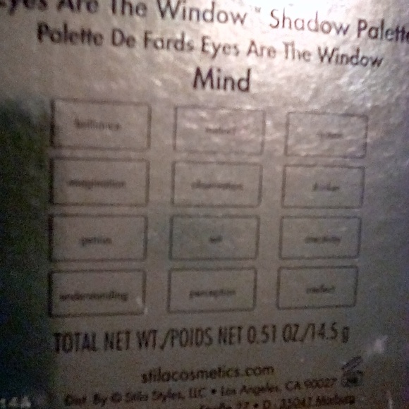 Stilla and Absolute Eyeshadow Palettes Lot of 2 - Picture 6 of 8